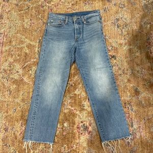 Levi’s Wedgie Straight Leg Cropped Jeans